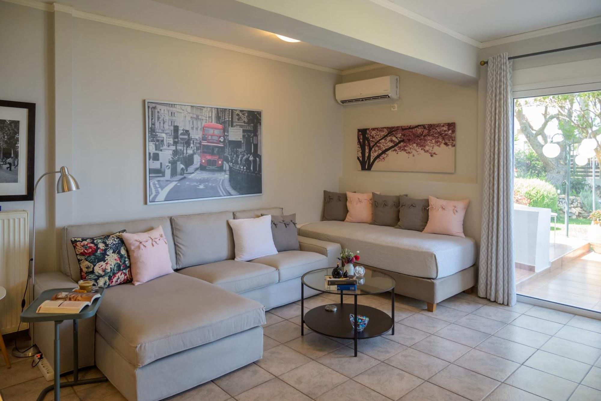 Harris Elegant House Superb View Near Airport Apartment Artemida  Ngoại thất bức ảnh