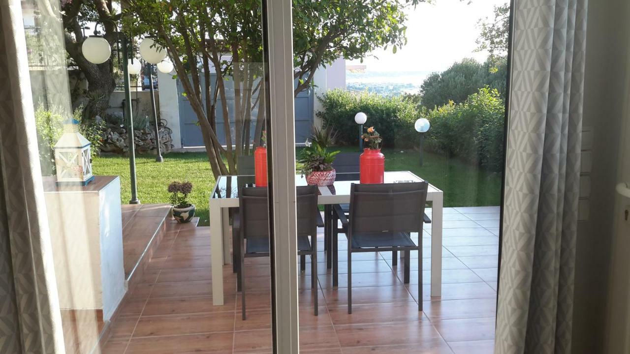 Harris Elegant House Superb View Near Airport Apartment Artemida  Ngoại thất bức ảnh